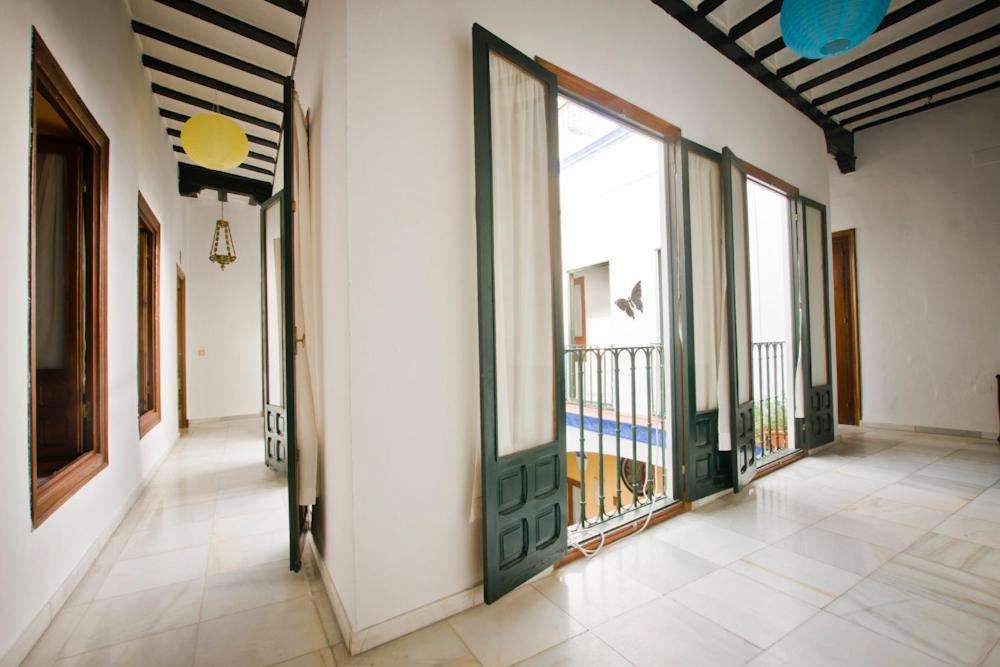 Hostel Trotamundos เซบีญา ภายนอก รูปภาพ