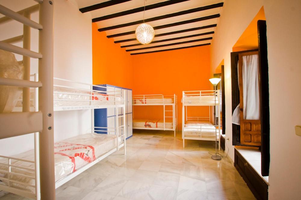 Hostel Trotamundos เซบีญา ภายนอก รูปภาพ
